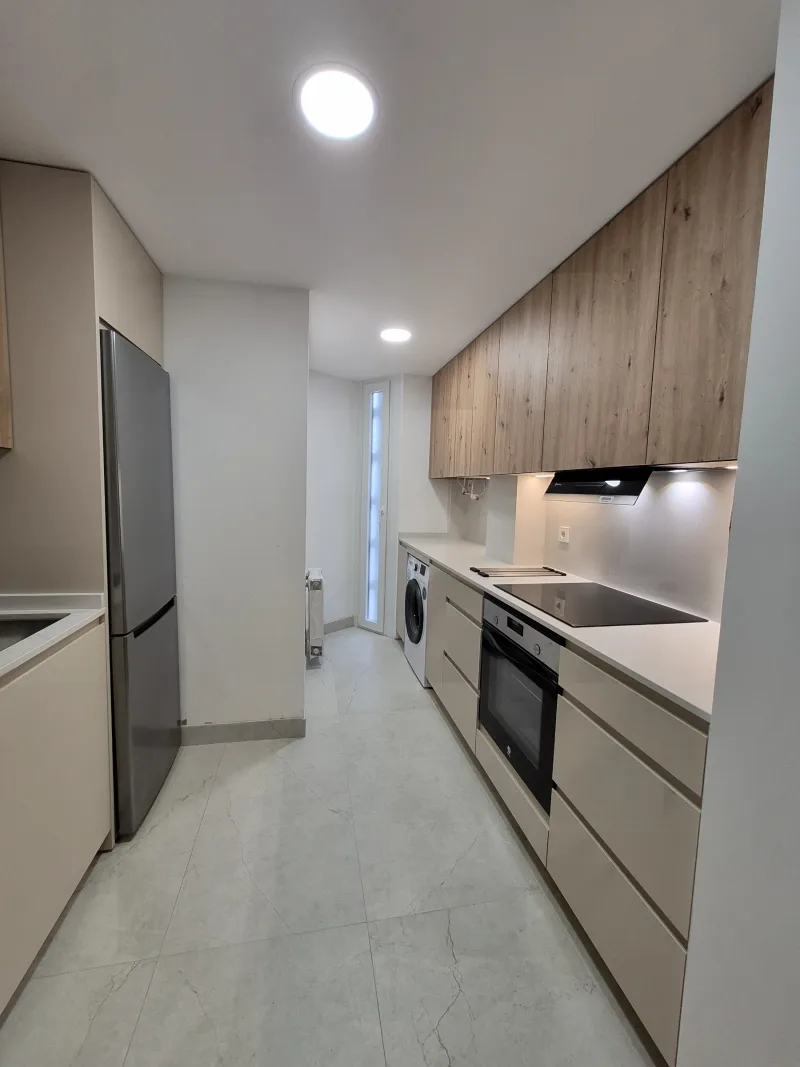 Reforma integral de cocina y baños. en Calle Mirador de la Sierra de Madrid. Collado Villalba: después de la obra