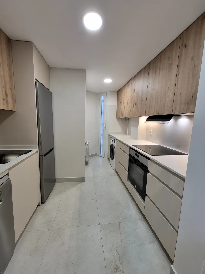 Reforma integral de cocina y baños. en Calle Mirador de la Sierra de Madrid. Collado Villalba.